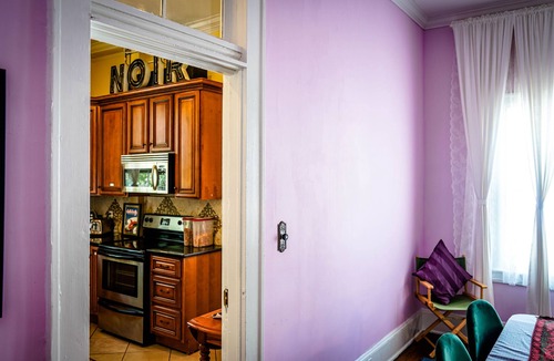 Metropolitan House | Isetta Inn (Boutique Inn)