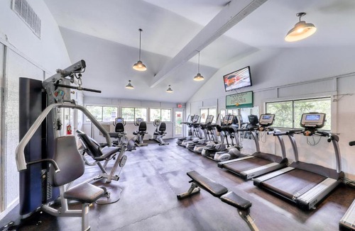 Folly Field Apartment | Island Club 2