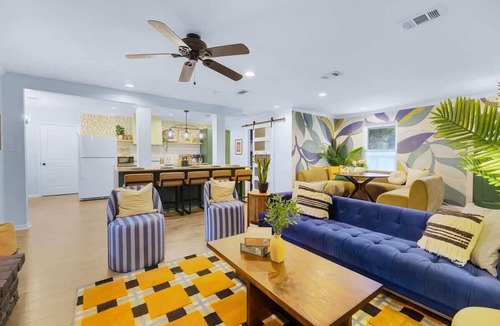 Savannah House | Island Getaway, Cowboy Pool, Near Downtown & Tybee