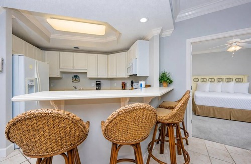 Orange Beach Condo | Island Hideaway Phoenix On The Bay 1207
