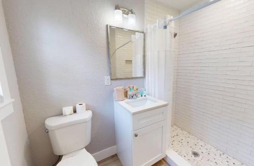Madeira Beach House | Island Paradise Cottages - Complex
