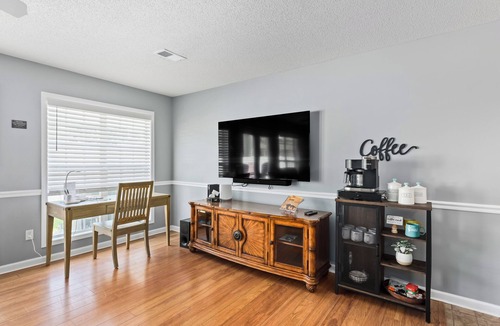 Enterprise House | J&Y Family 3BR/2.5BA/LuxuryTownhouse