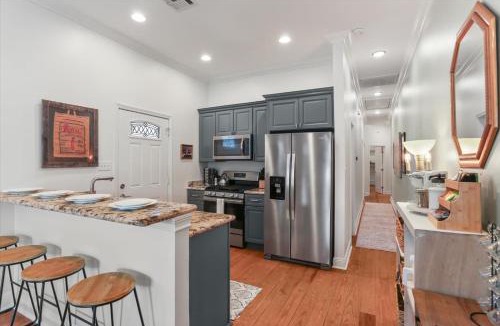 Fairgrounds House | JazzFest Central Spotless 3BR w Driveway