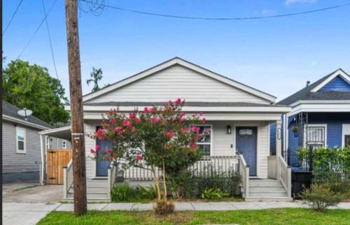 Fairgrounds House | JazzFest Central Spotless 3BR w Driveway