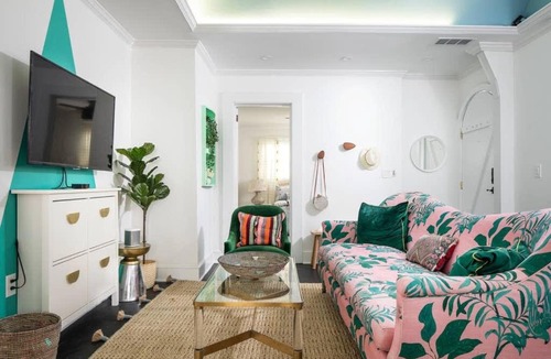 Midtown Apartment | Jungalow Bungalow