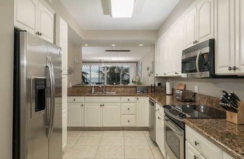 Islamorada Condo | Just a Few Friends - Ocean View and Bring your Boat!