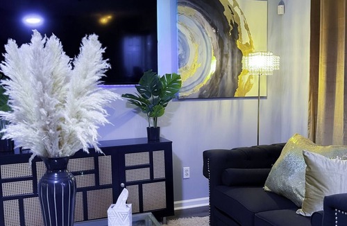 Southwestern House | Just Minutes From Airport & Downtown