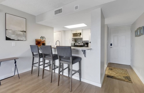 Edgewood Condo | Kick Back with a Dockside Escape, Sunset Views, River Breezes, or Explore nearby Downtown!