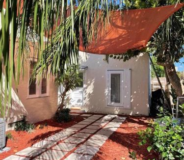 Parker Ridge Villa | La Casita on Antique Row
