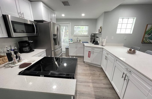 Poinsettia Heights House | La Dolce Villa - Family-Friendly 3BR Pool Home in Quiet Neighborhood