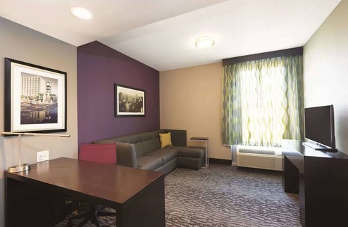 Downtown Memphis Hotel | La Quinta by Wyndham Memphis Downtown