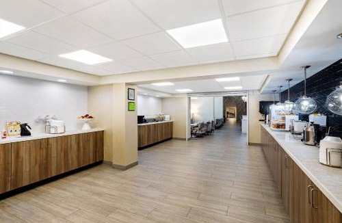Columbus Hotel | La Quinta by Wyndham Columbus MS