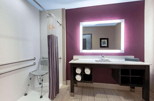 West Monroe Hotel | La Quinta by Wyndham West Monroe