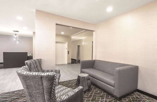 Rome Hotel | La Quinta Inn & Suites by Wyndham Rome