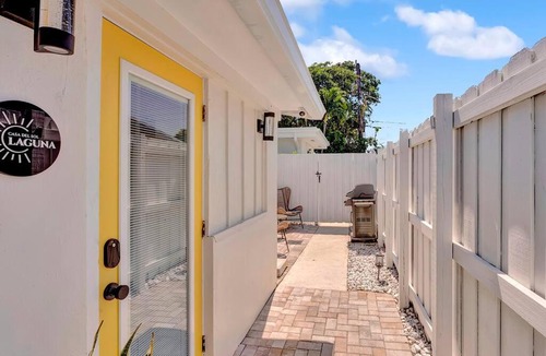 Poinsettia Heights Apartment | Laguna @ Casa Del Sol