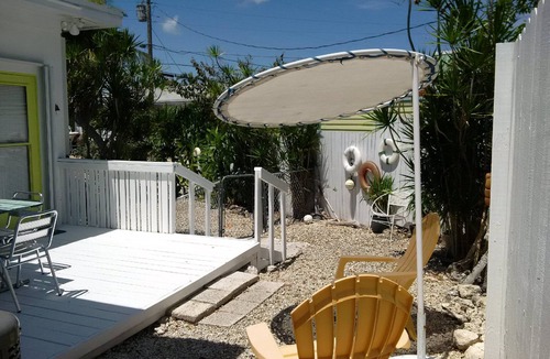 Key Largo Park Cottage | Laidback Beach Shack, with a Vintage Retro Vibe & Serene Feel.
