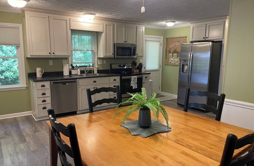 Reed Creek House | Lake Daze: Private Dock, Beach Entry, Kayaks, Sunset Views on Lake Hartwell