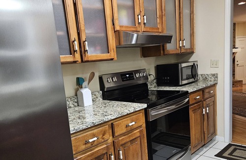 Seneca House | Lake House Near Clemson Private Boat Dock WiFi 65" TV Grill Kayaks Deep Water