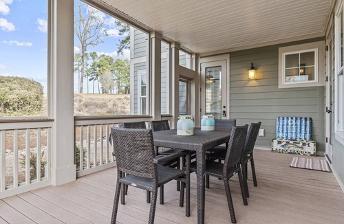 Reynolds Landing House | Lake Oconee Getaway. Spacious family & pet-friendly retreat in gated community