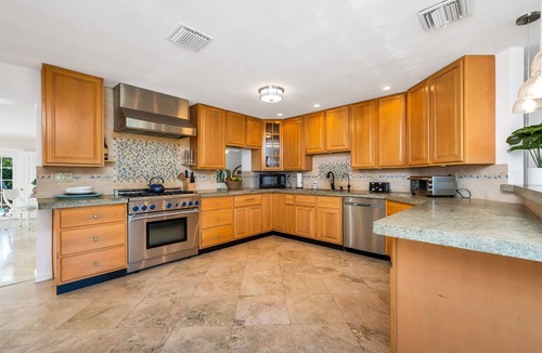 Lake Clarke Shores House | Lake Shores Haven | Family Fun! Pool & Hot Tub!