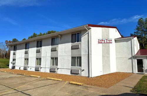 Marion Hotel | Lake Tree Inn & Suites