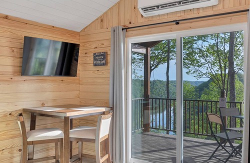 White County Cabin | Lake View Nature Cabin at Bear Bluff Retreat