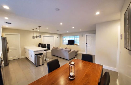 Davie House | Lakefront 3-Bedroom 2-Bath Vacation Home