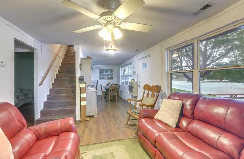 Delta House | Lakefront Delta Cottage w/Views, Canoe & Dock!