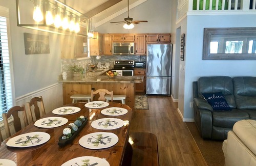 Madison Cottage | Lakefront Retreat: 3 bedroom Home on Cherry Lake in Charming Madison