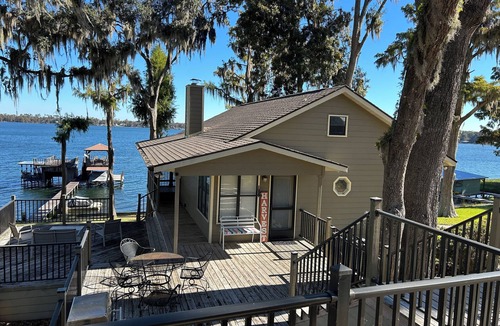 Madison Cottage | Lakefront Retreat: 3 bedroom Home on Cherry Lake in Charming Madison