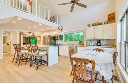 Ferndale House | Lakefront Retreat w/Multi-Level Deck & Dock!