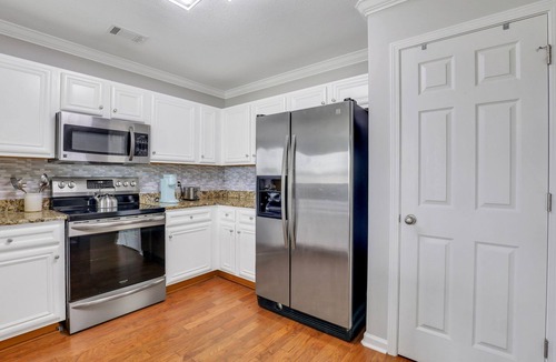 Port Wentworth House | ⭐ Lakeside Family Oasis. 19 minutes to Downtown Savannah! 10 Guest Stay. ⭐