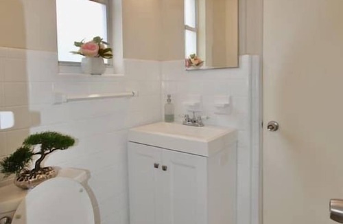 Lake Davis - Greenwood Cottage | Lakeside - Lake Davis Art Deco Cottage 1C