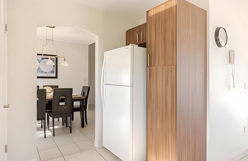 Indian Wells House | Lakeside View Pool Home, close to Disney, Malls