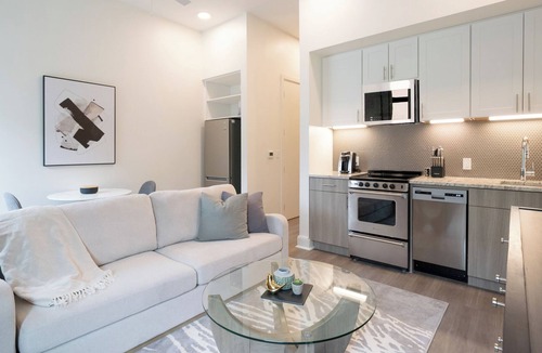 Five Points South Apartment | Landing Apartments UAB