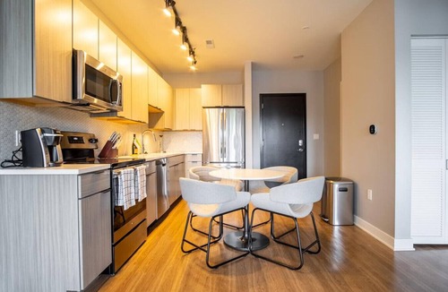 Compton Heights Apartment | Landing at Grand Flats - 2 Bedrooms in Compton Heights
