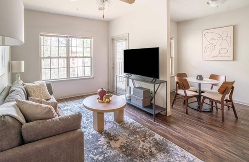 Covington Apartment | Landing at Reagan Crossing - 1 Bedroom in Downtown Covington