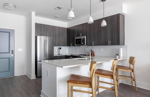 Crestline Heights Apartment | Landing | Beautiful 1BD, Pool, Clubhouse