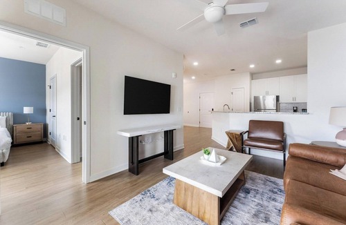 Lakeland Apartment | Landing | Beautiful 1BD, Gym, Clubhouse