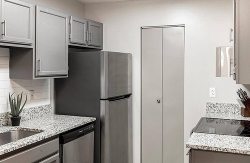 Huntsville Apartment | Landing | Beautiful 2BD, Pool, Gym