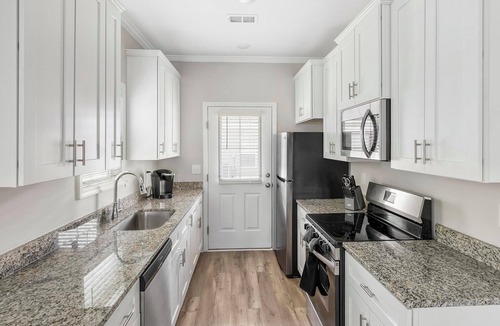 Huntsville Apartment | Landing | Beautiful 2BD, Pool, Clubhouse