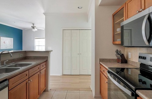 Falconhead Apartment | Landing | Beautiful 2BD in Bee Cave