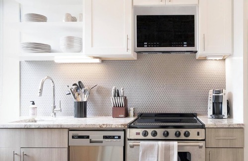 Port Tampa City Apartment | Landing | Chic 1BD, Gym, Pool
