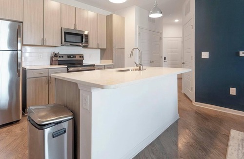Cordova Apartment | Landing | Chic 1BD, Yoga Studio, Pool