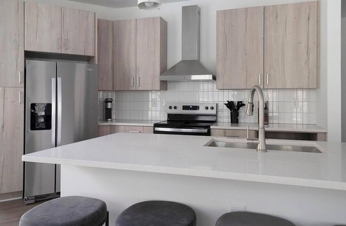 Sand Ridge Apartment | Landing | Chic 2BD, Gym, Clubhouse
