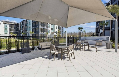 Wimauma Apartment | Landing | Chic 2BD, Gym, Clubhouse