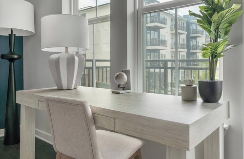 Mableton Apartment | Landing | Chic 2BD, Gym, Pool