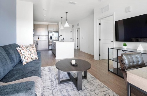 Ono Island Apartment | Landing | Incredible 1BD, Pool, Gym