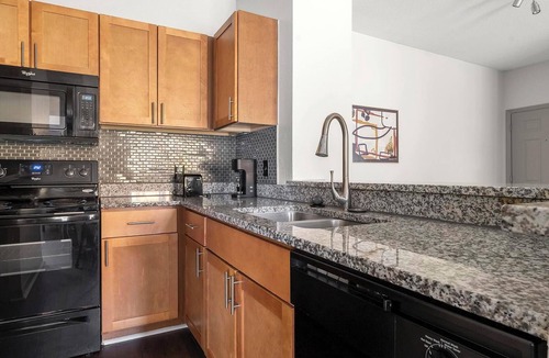 Gainesville Apartment | Landing | Modern 2BD, Clubhouse, Gym