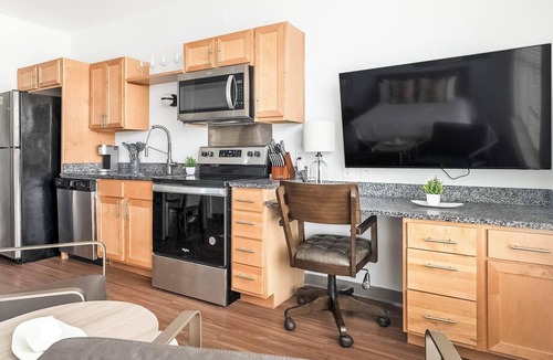 Five Points South Apartment | Landing | Spectacular Studio, Pool, Yoga Studio